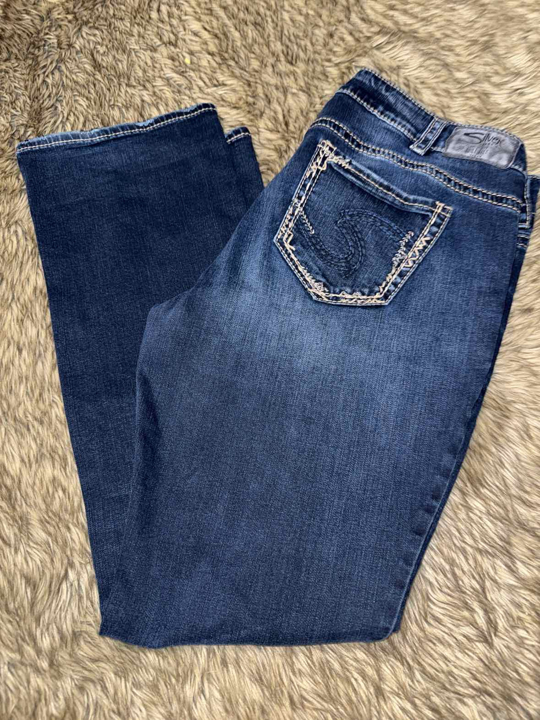 14/33 - Silver Jeans