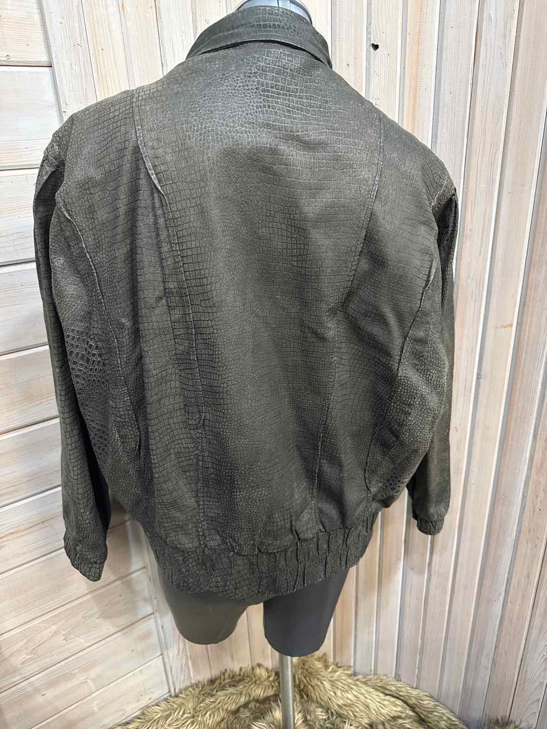 medium - Bermans Jacket