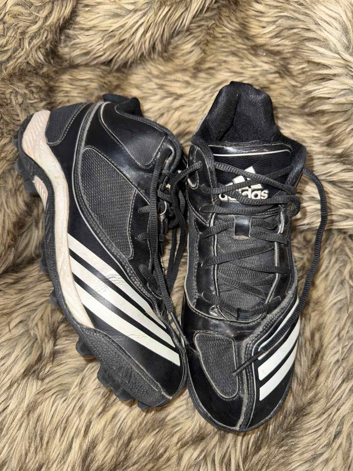 5.5 - Adidas Shoes