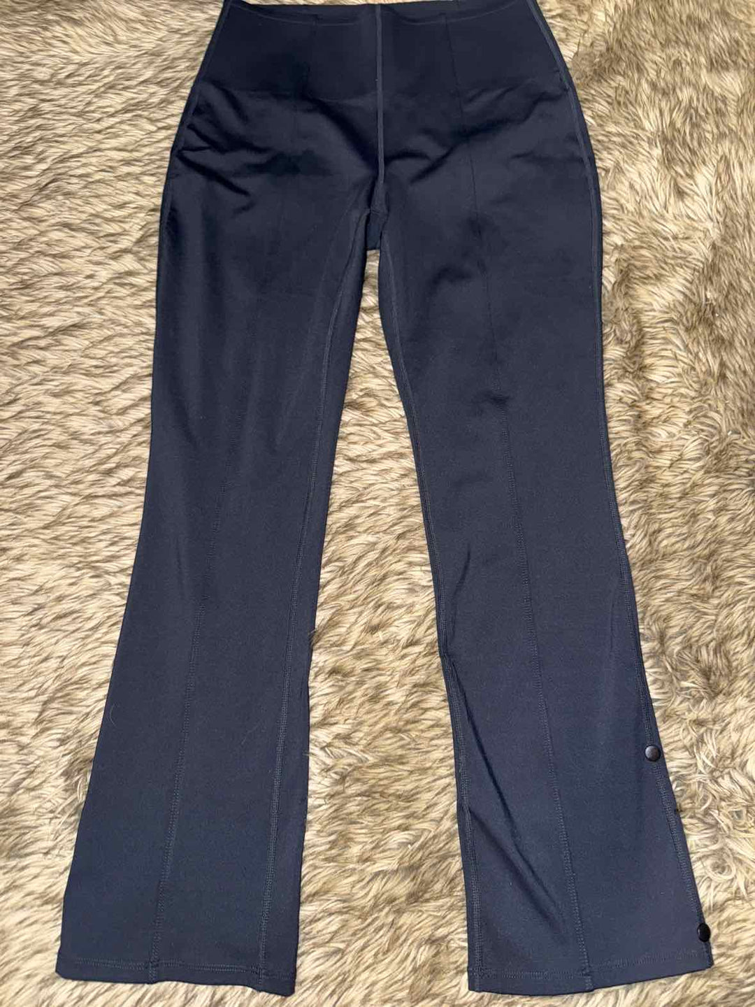 L - HALARA Pants