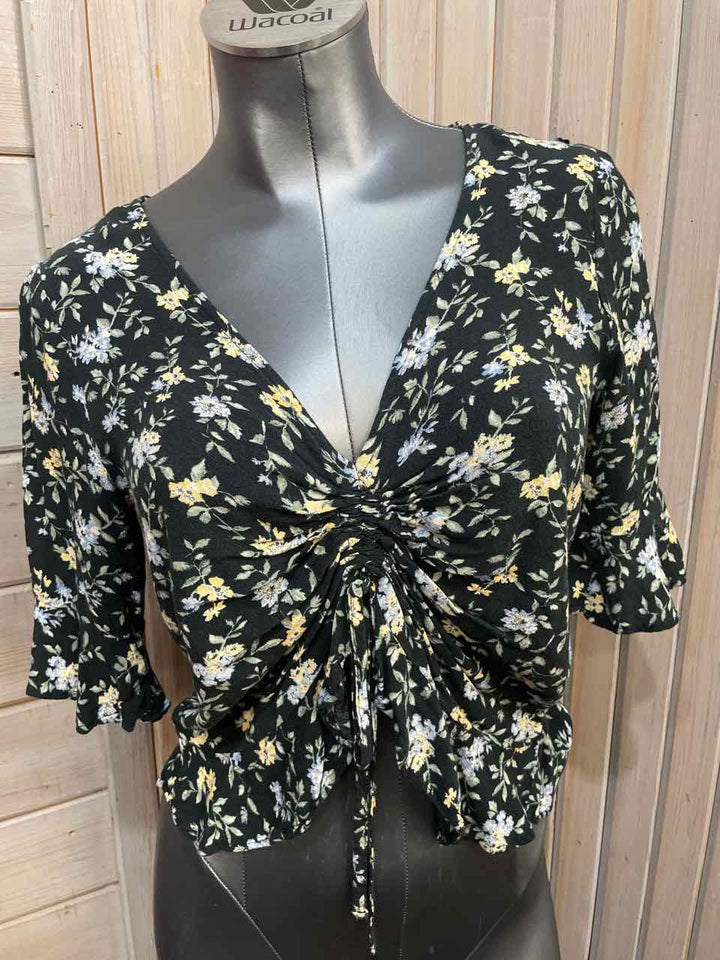 M - American Eagle Crop Top