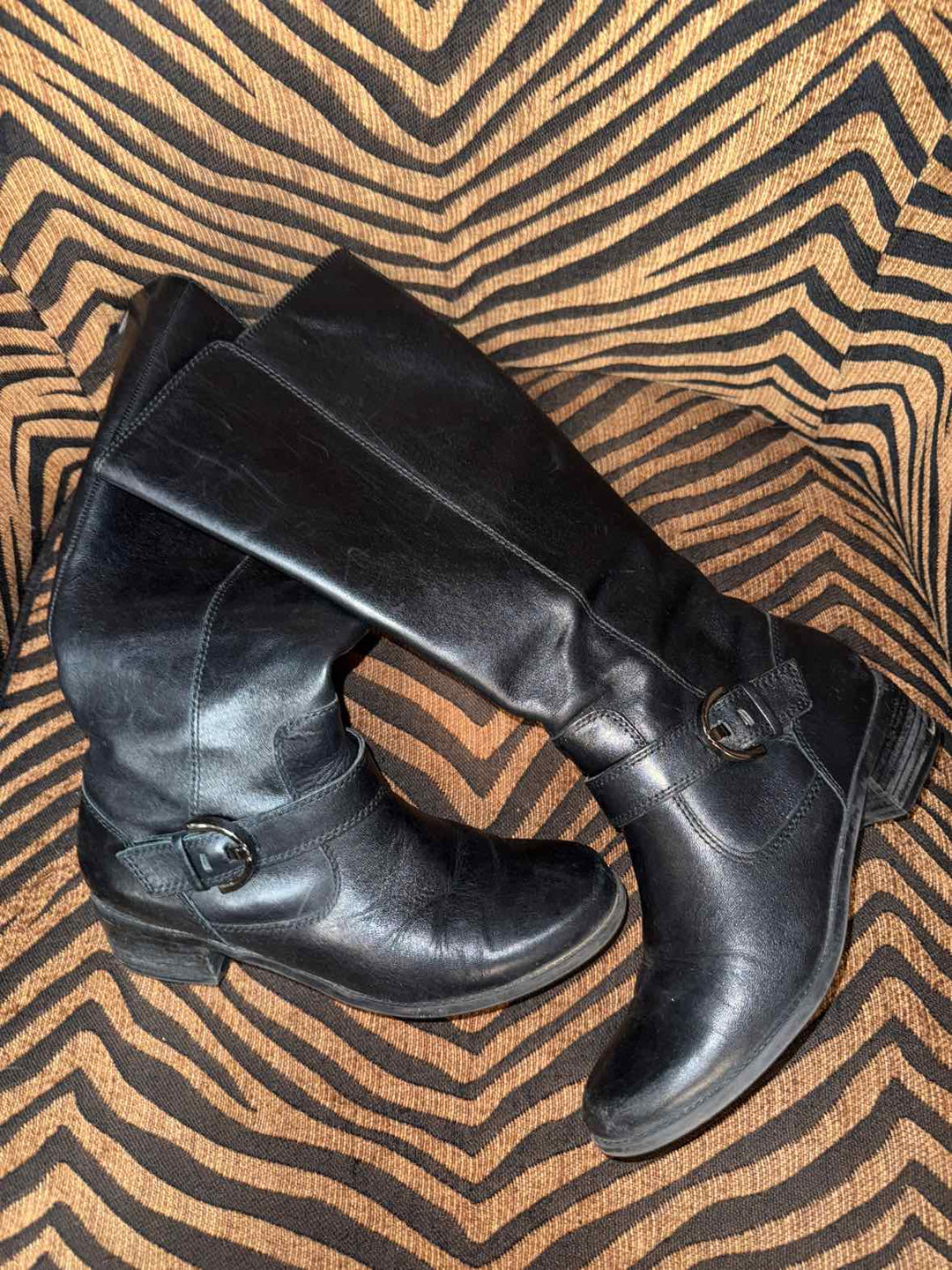 6.5 - St. John's Bay Boots