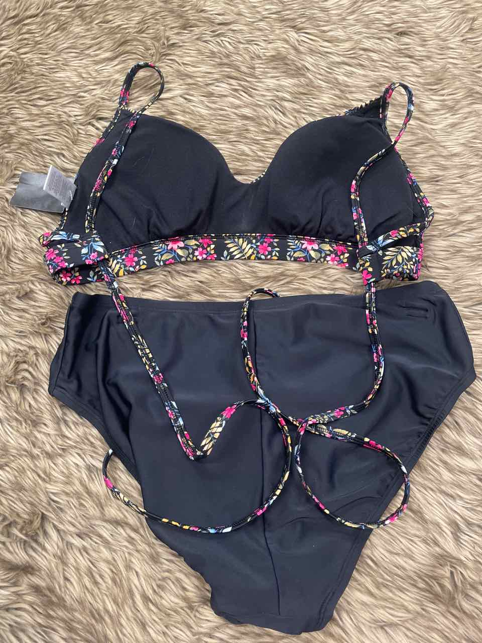 Swimwear - DD/8 Eidon & Ellen Tracy Bikini