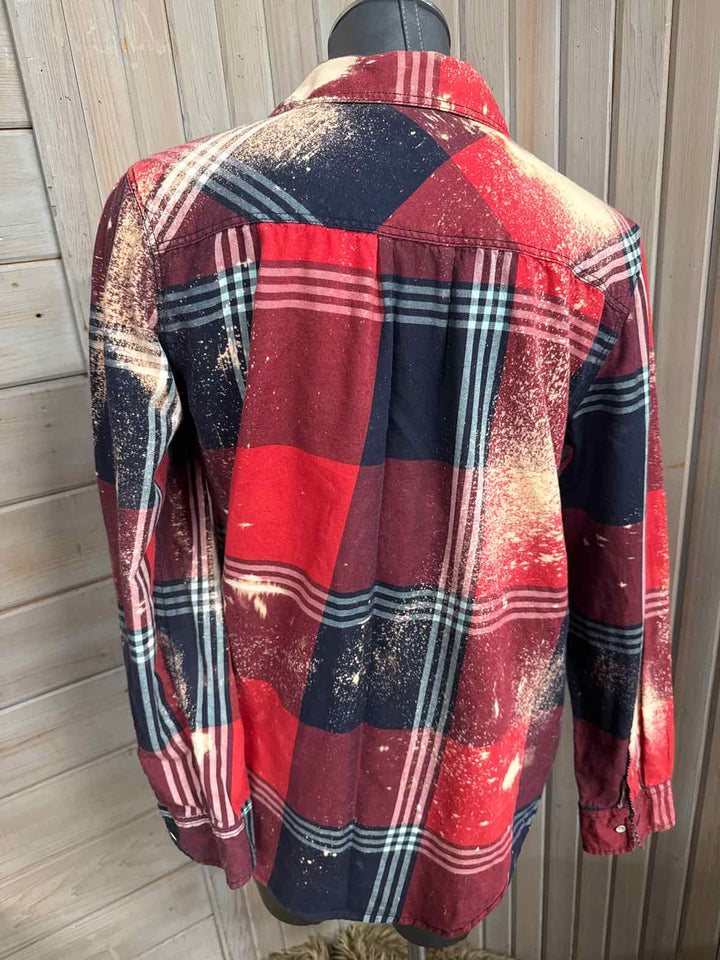 L - Stylus Button Down