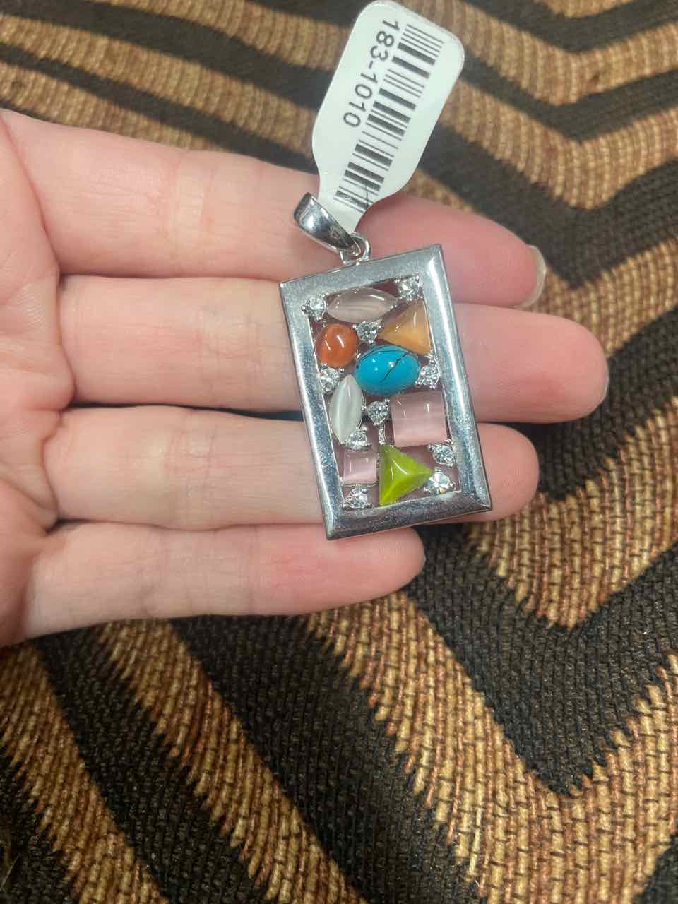 Jewelry - Lia Sophia Pendant