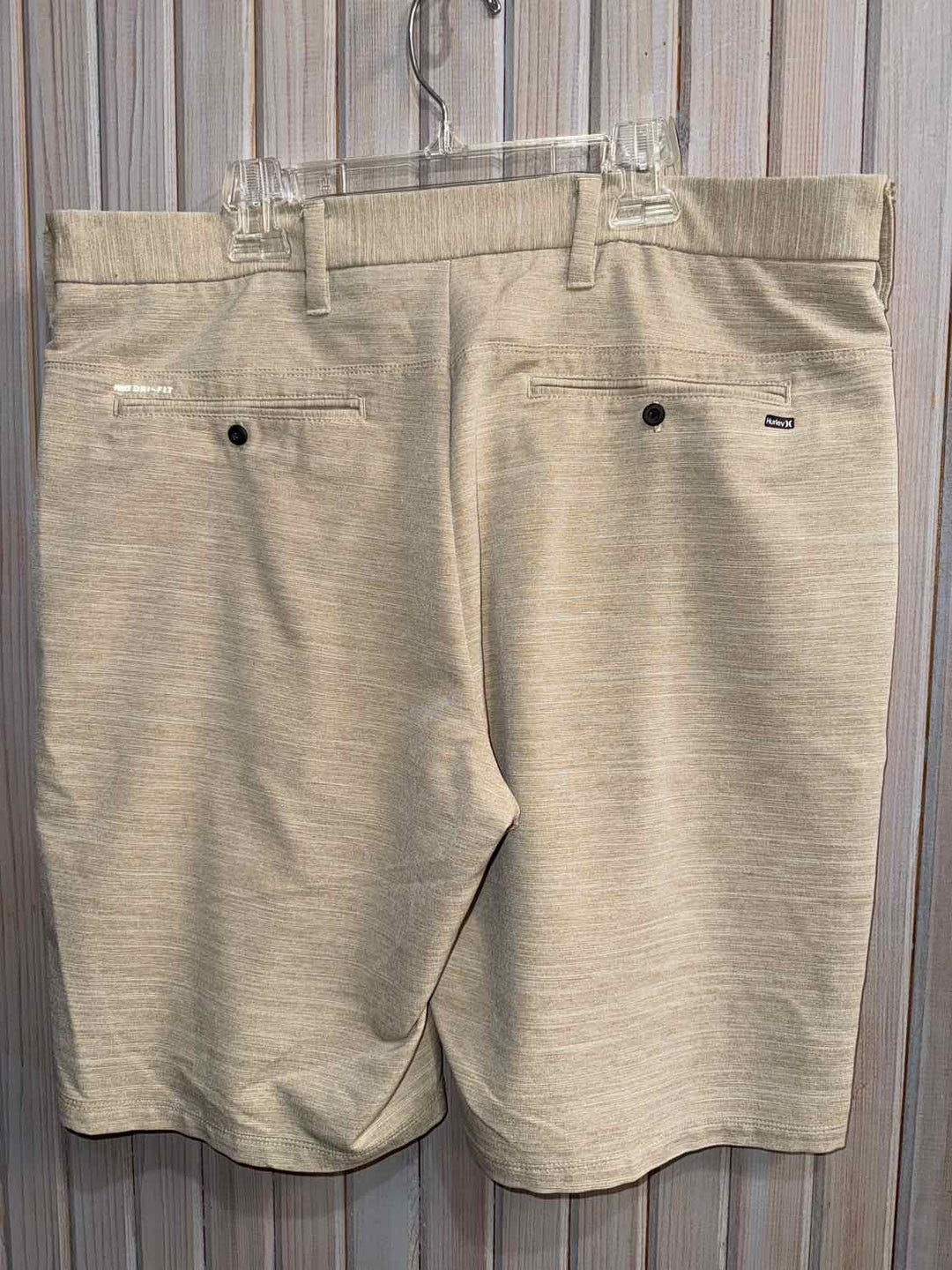 34 - Hurley Shorts