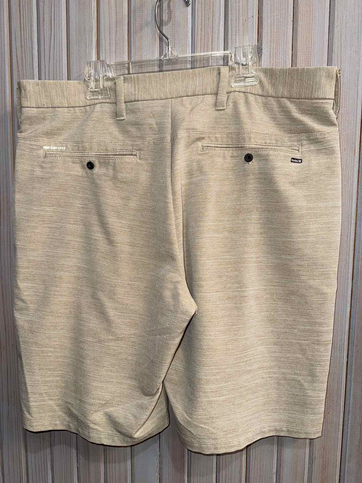 34 - Hurley Shorts