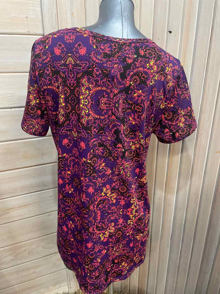 XL - LuLaRoe T-shirt