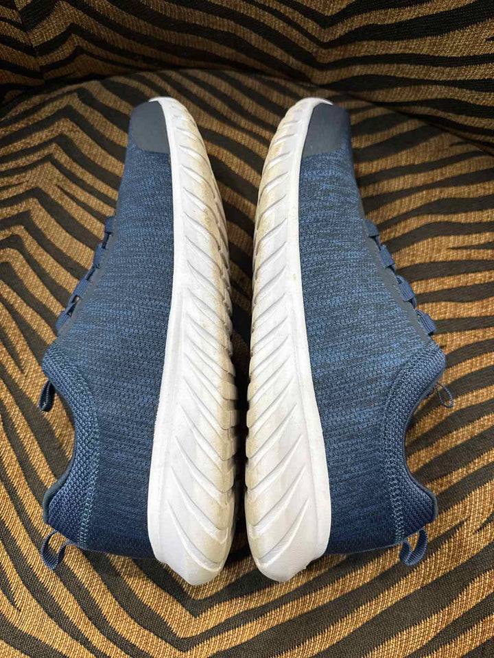 8.5 - Athletic Works Sneakers