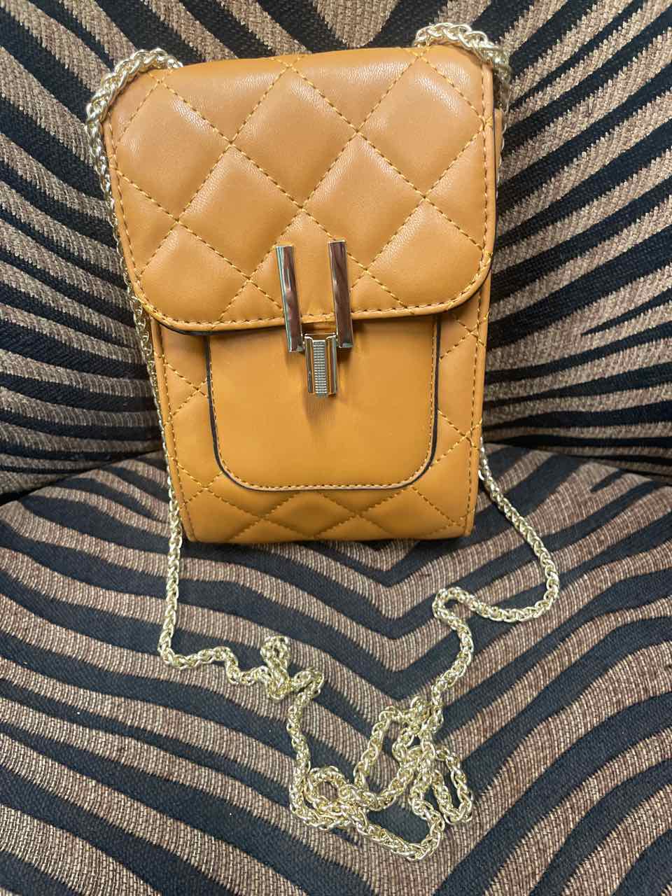 Purse - Unknown Crossbody