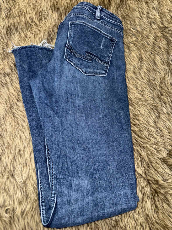 34 - Silver Jeans