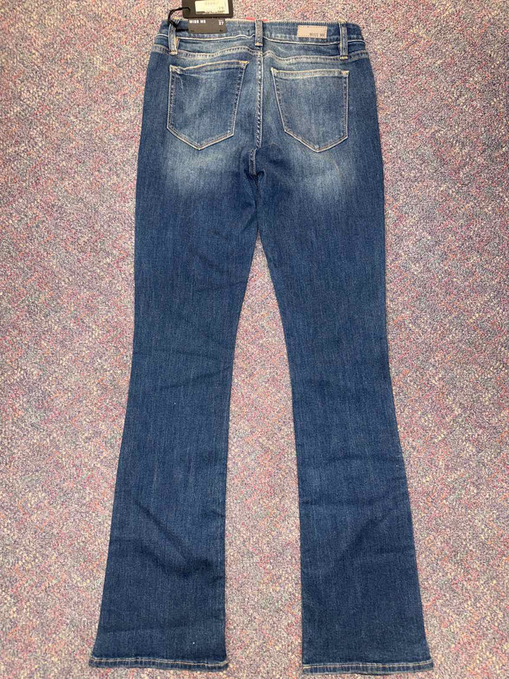 27 - Miss Me Jeans