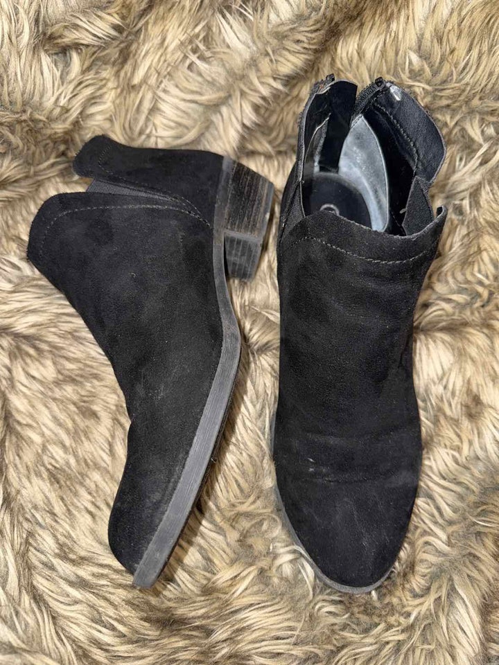 8.5 - Carlos Boots
