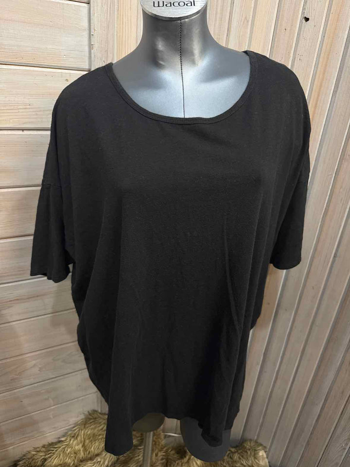 3X - LuLaRoe T-Shirt