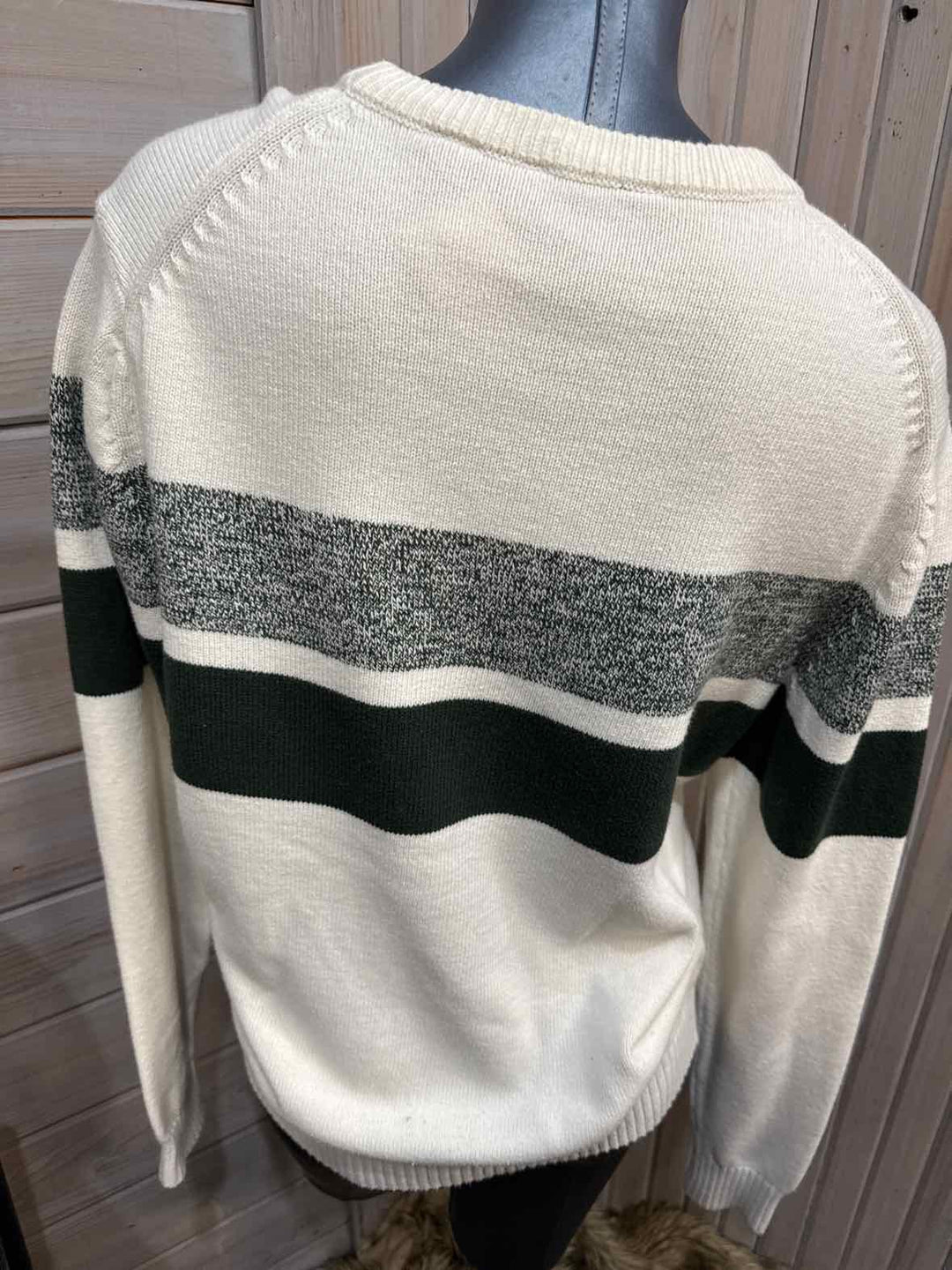 M - Izod Sweater