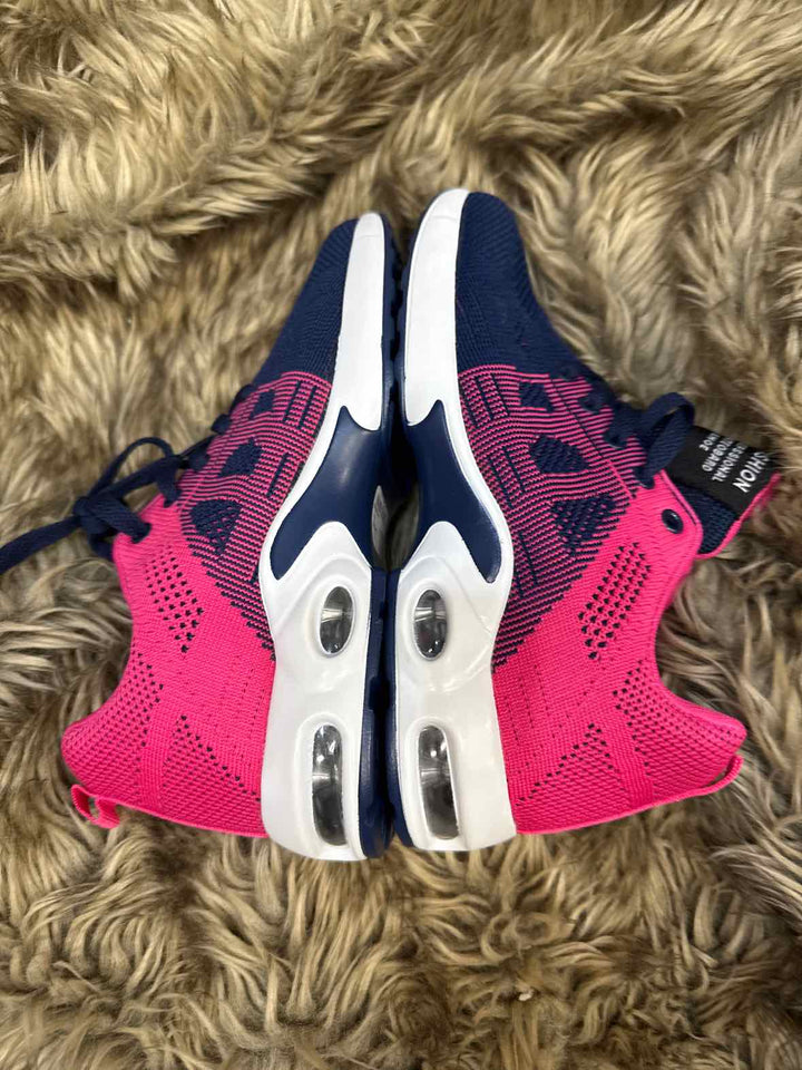 7.5 - Fashion Sneakers