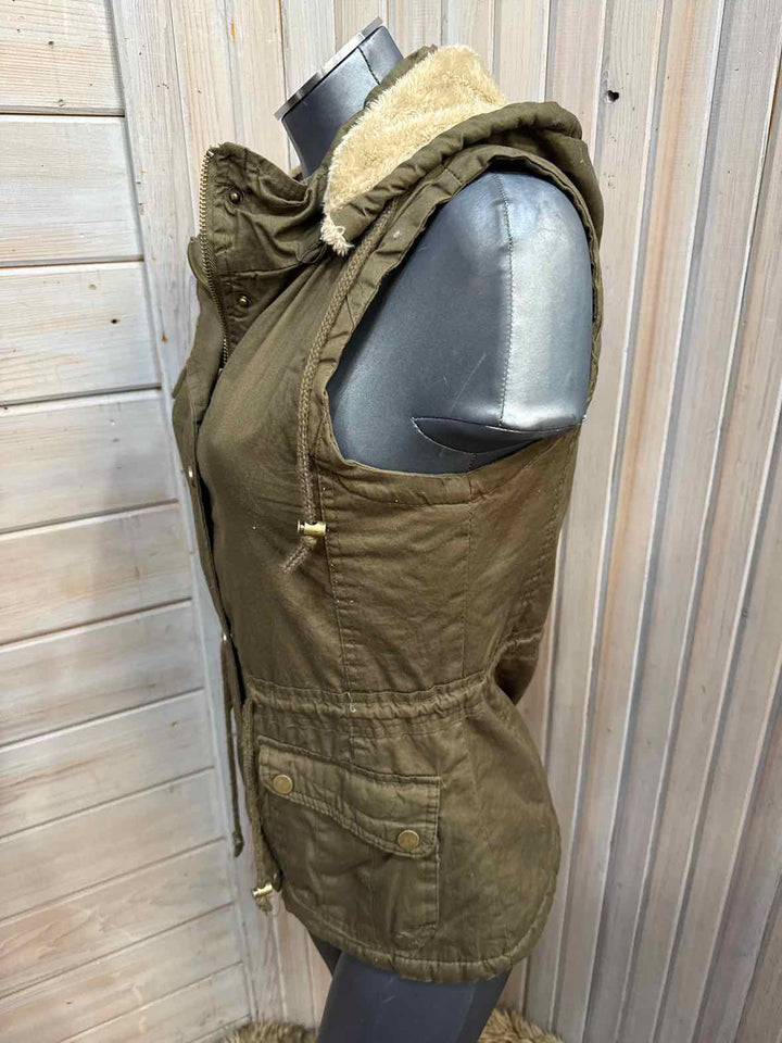 M - YMI Vest