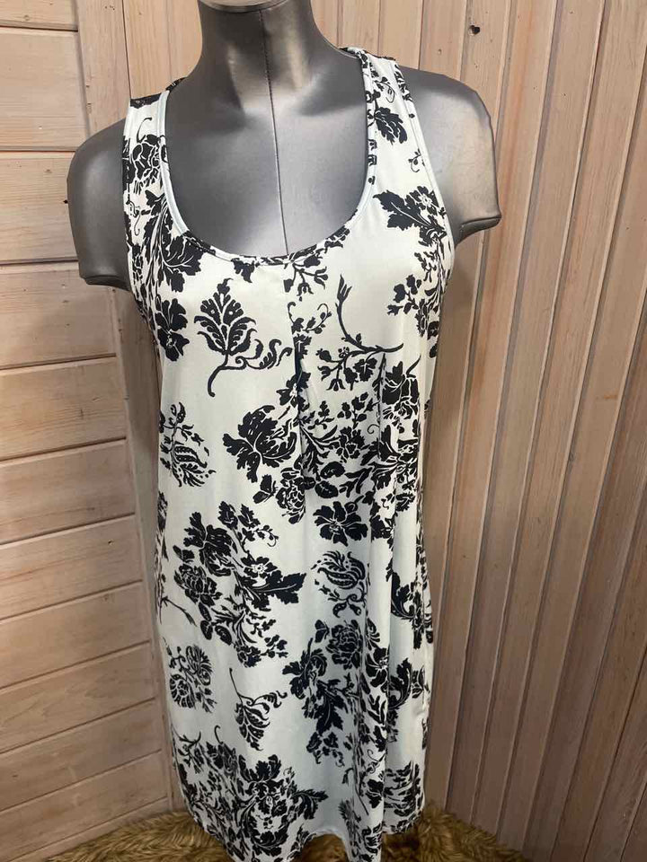 M - Apt. 9 Loungewear