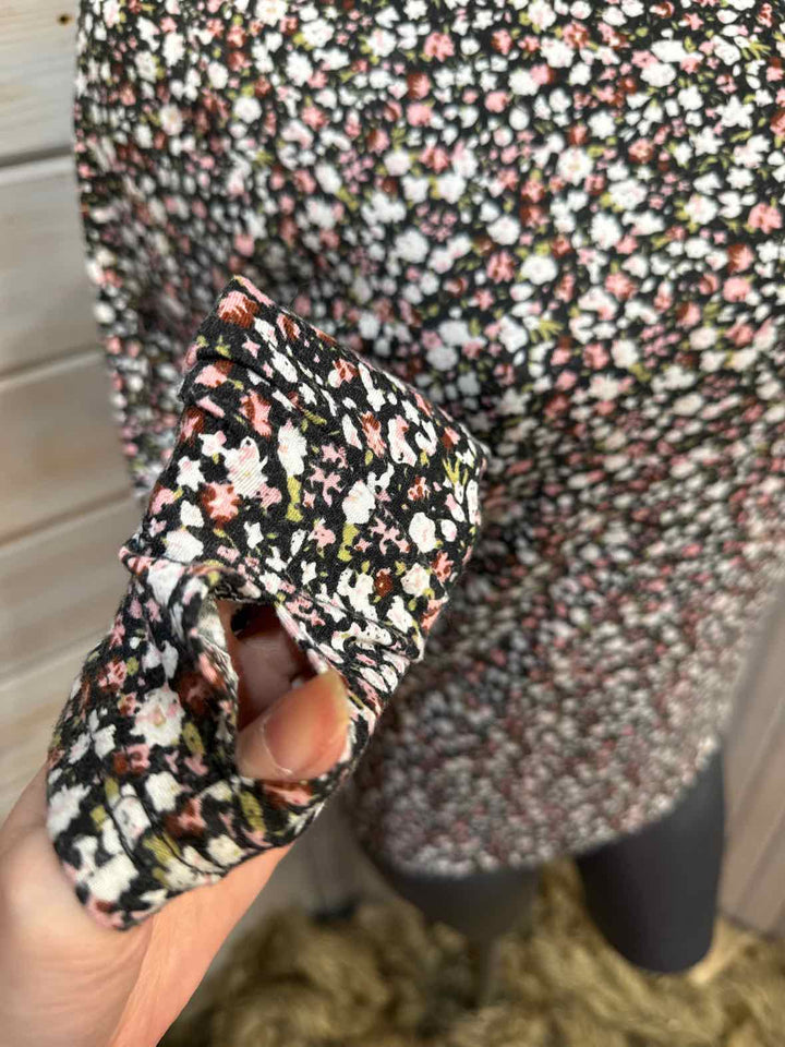 S - Luyaa Turtleneck