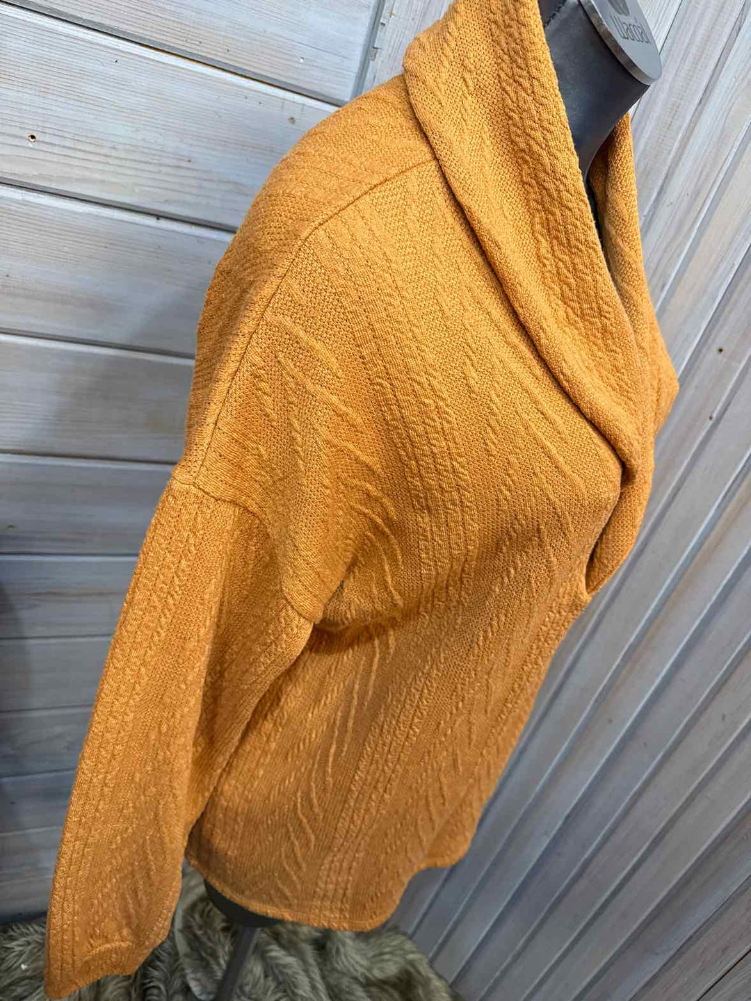 L - BIBI Sweater