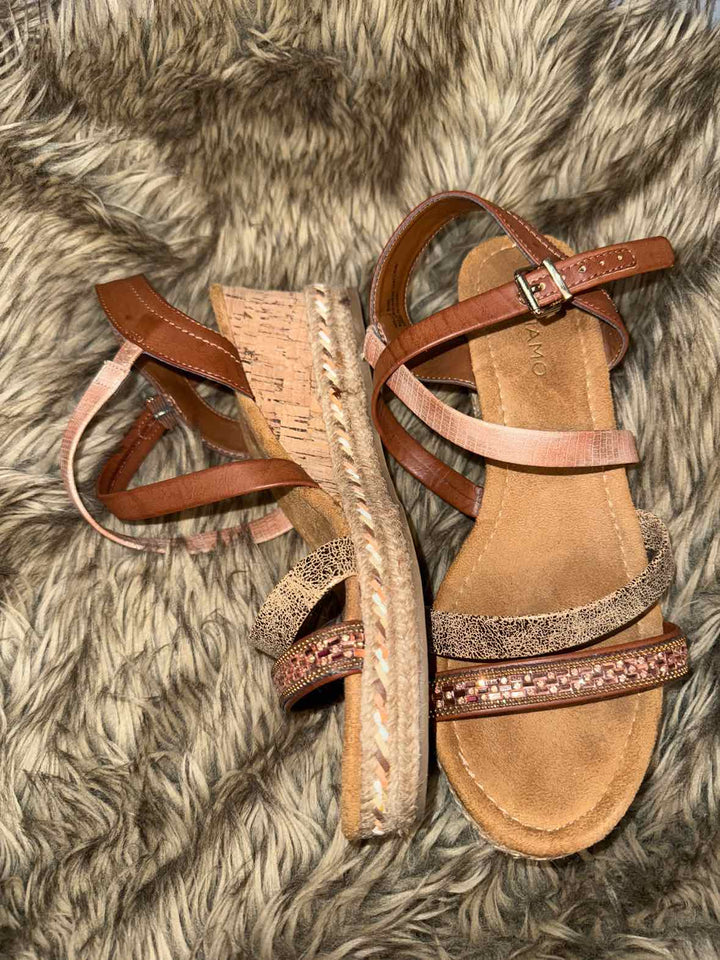 8.5 - Andiamo Wedge