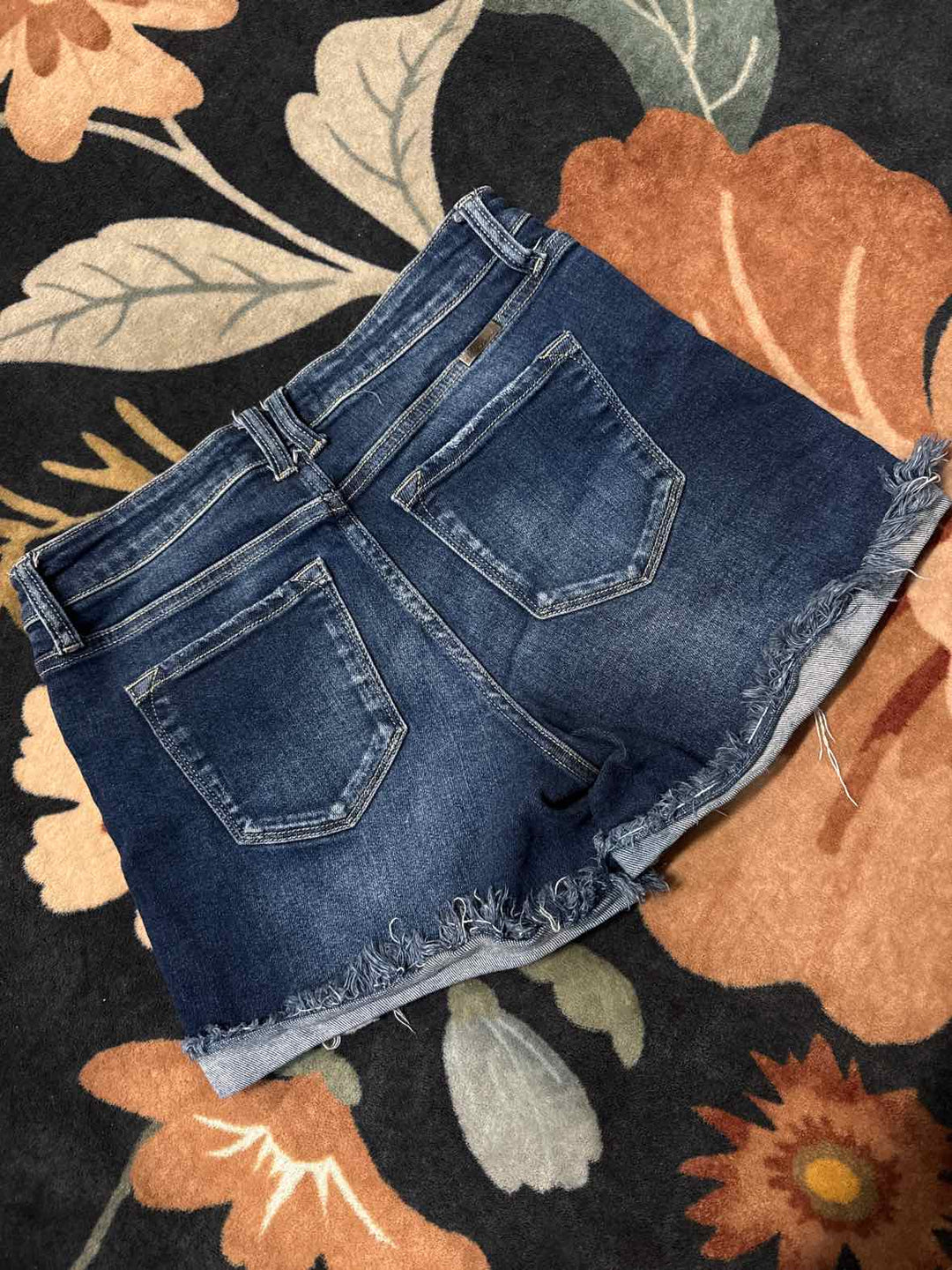 27 - Kancan Shorts
