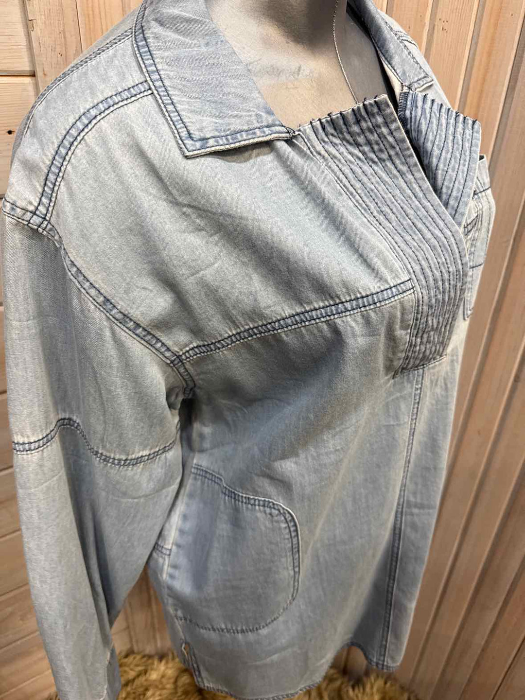 Size M Unbranded Tunic