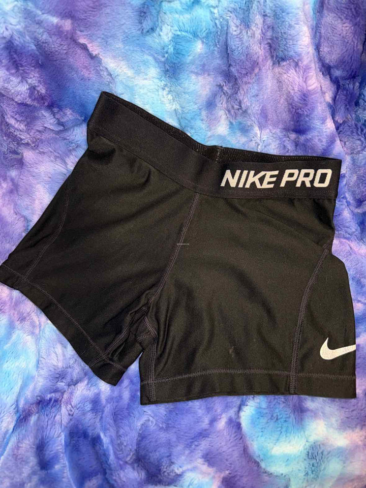 S - Nike Pro Shorts