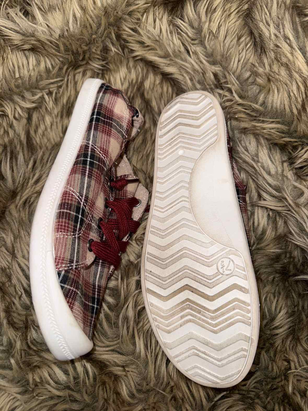7 - So Shoes