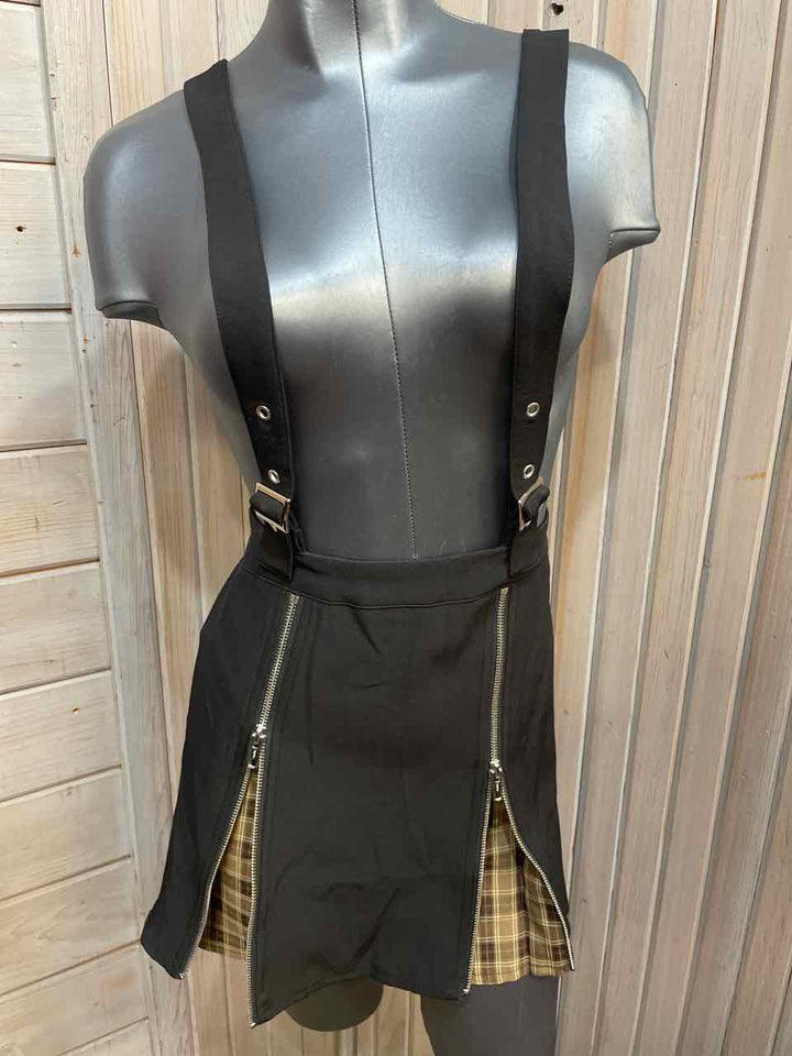 M - Shein Skirt