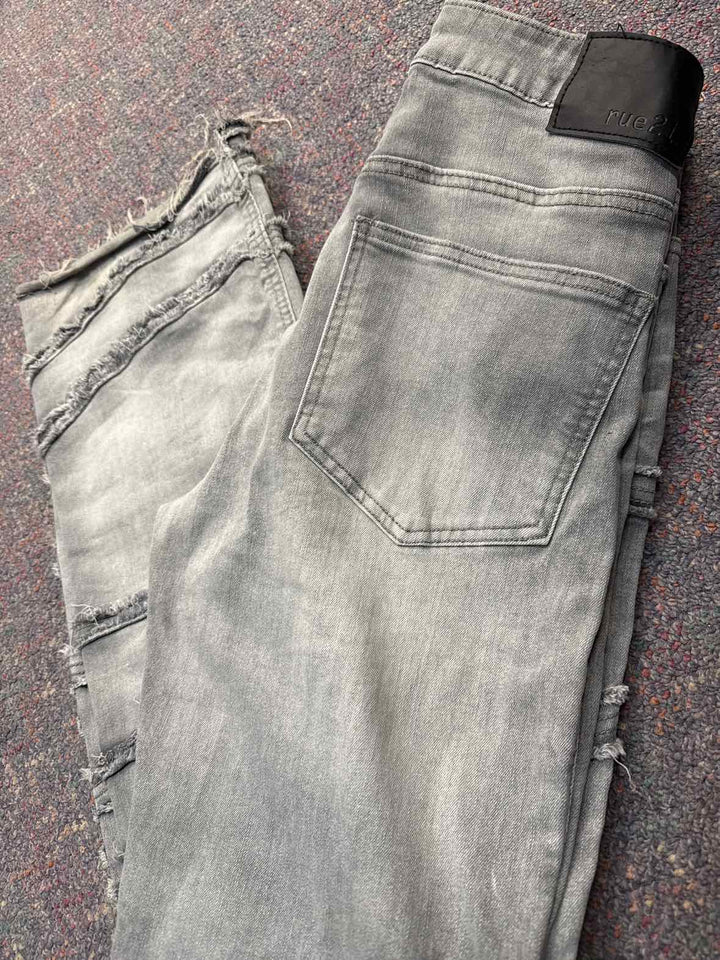 30/34 - rue 21 Jeans