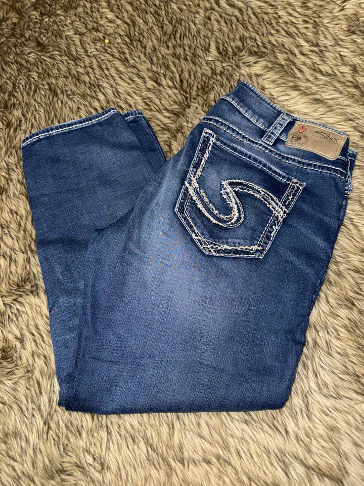 31 - Silver Jeans Co. Capri