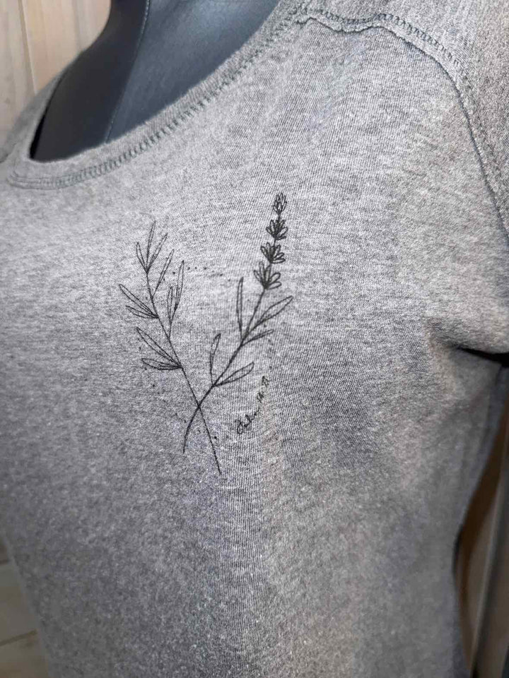 L - Unbranded Long Sleeve