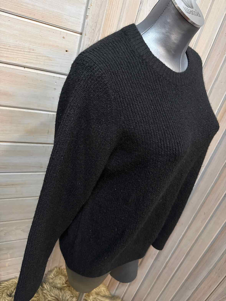 XL - Old Navy Sweater
