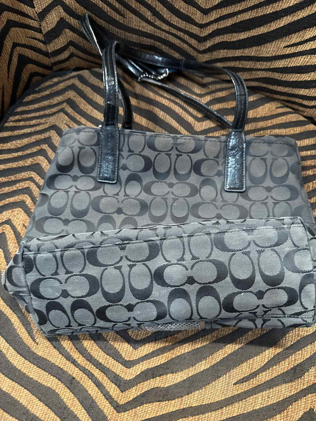 Purse - Coach Shoulder Bag