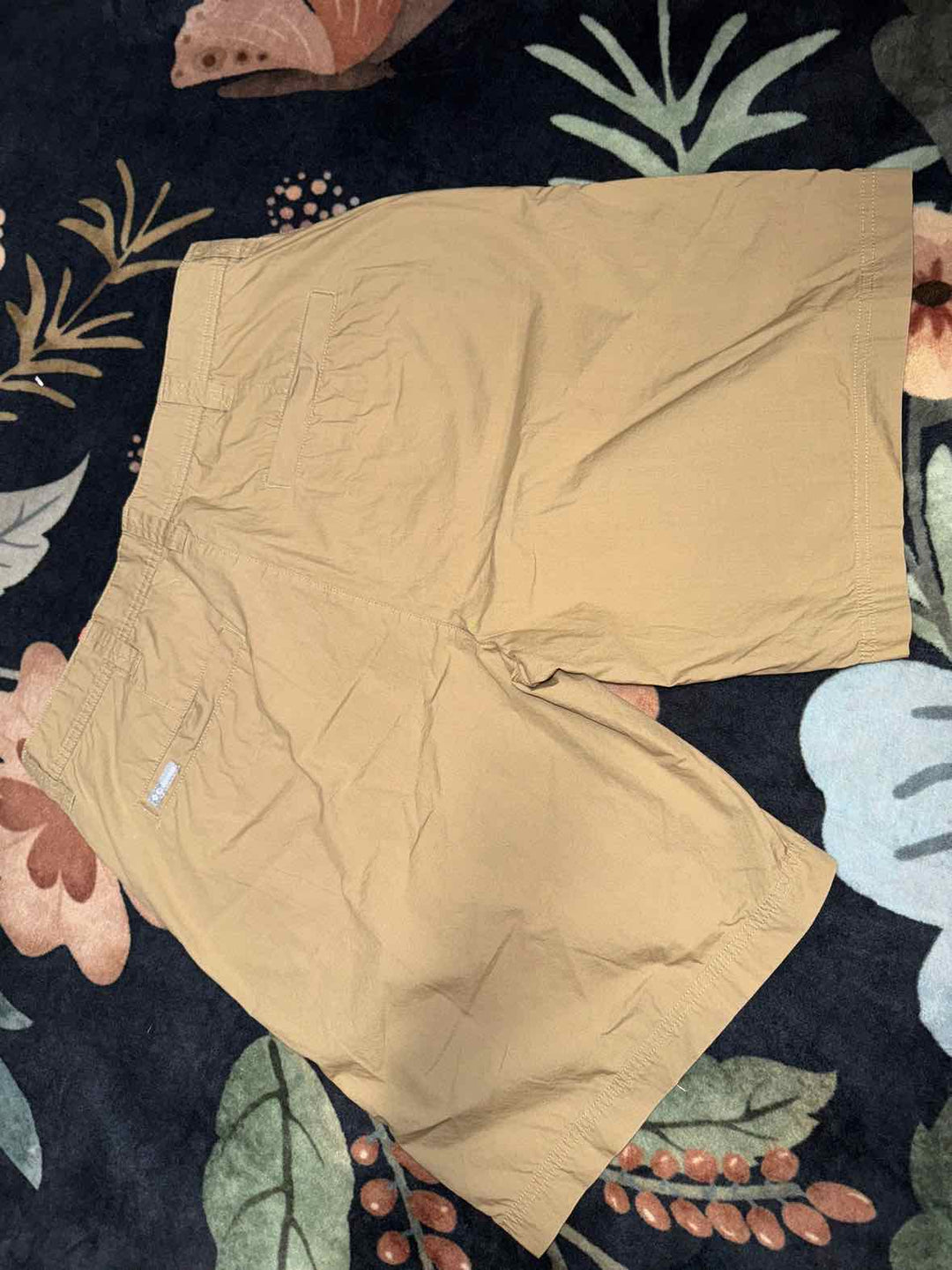 38 - Columbia Shorts