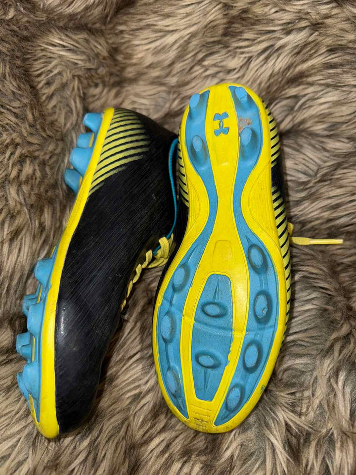 2Y - Under Armour Shoes
