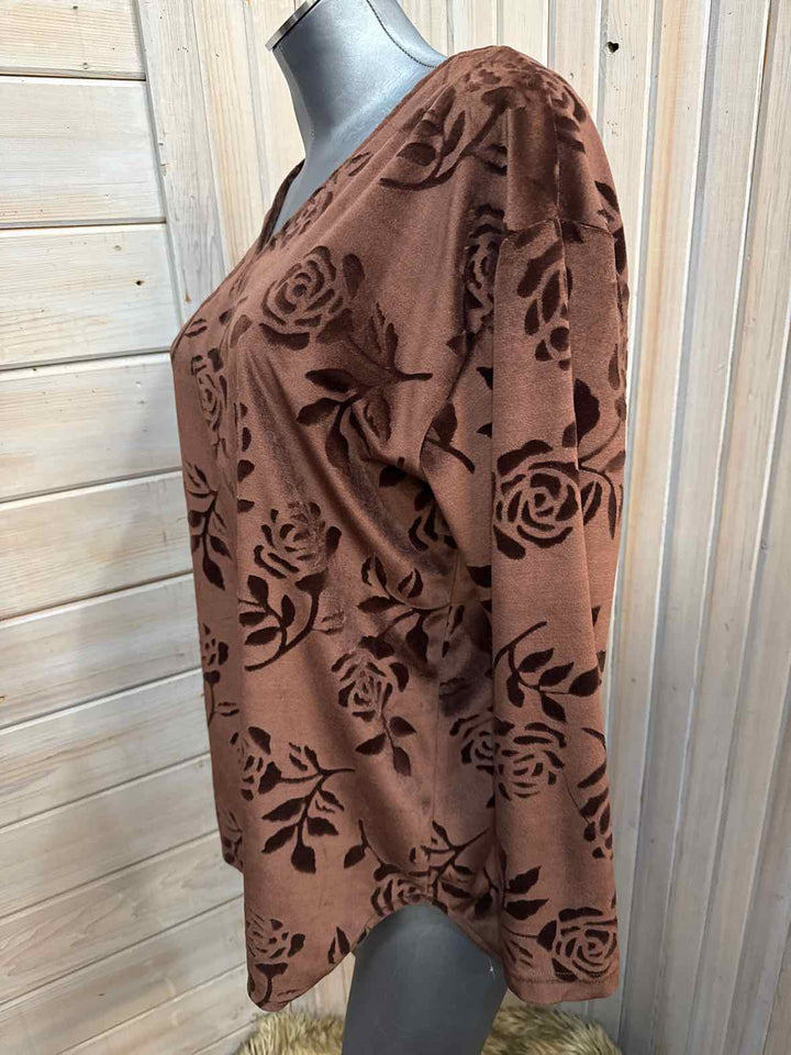 M - Jaclyn Smith Long Sleeve