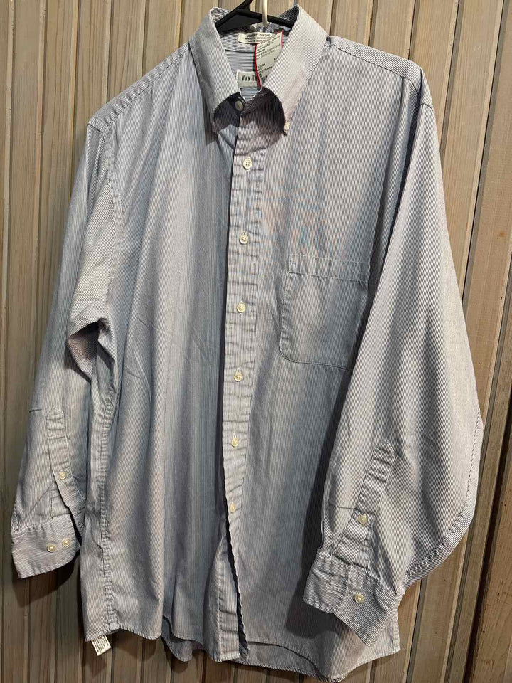 M - VanHeusen Long Sleeve Button Up