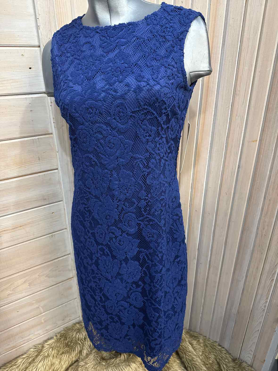 6 - Sharagano Dress