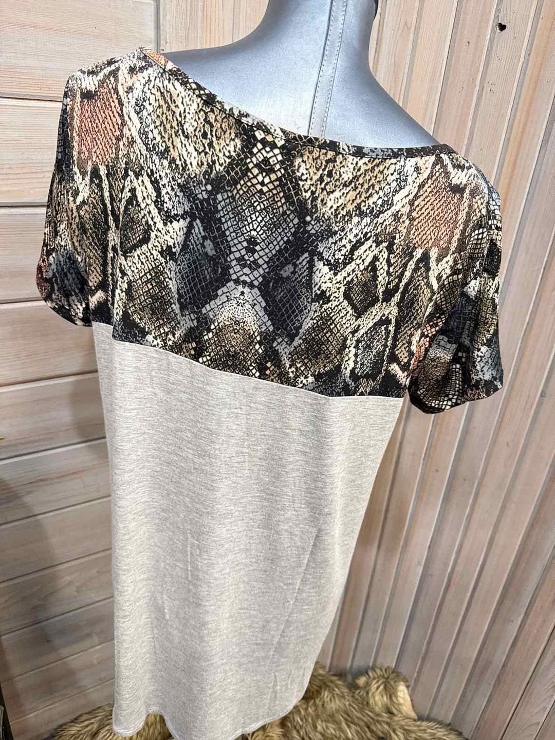 1X - Glitzy Girlz Women's Boutique T-Shirt