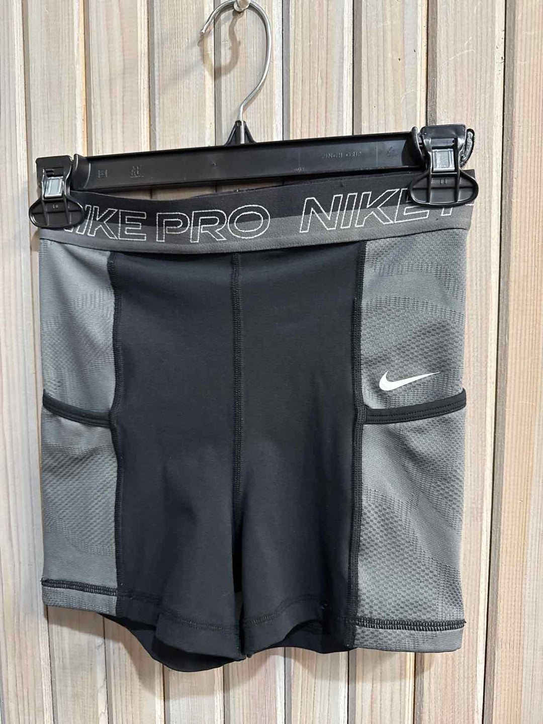 XS - Nike Shorts
