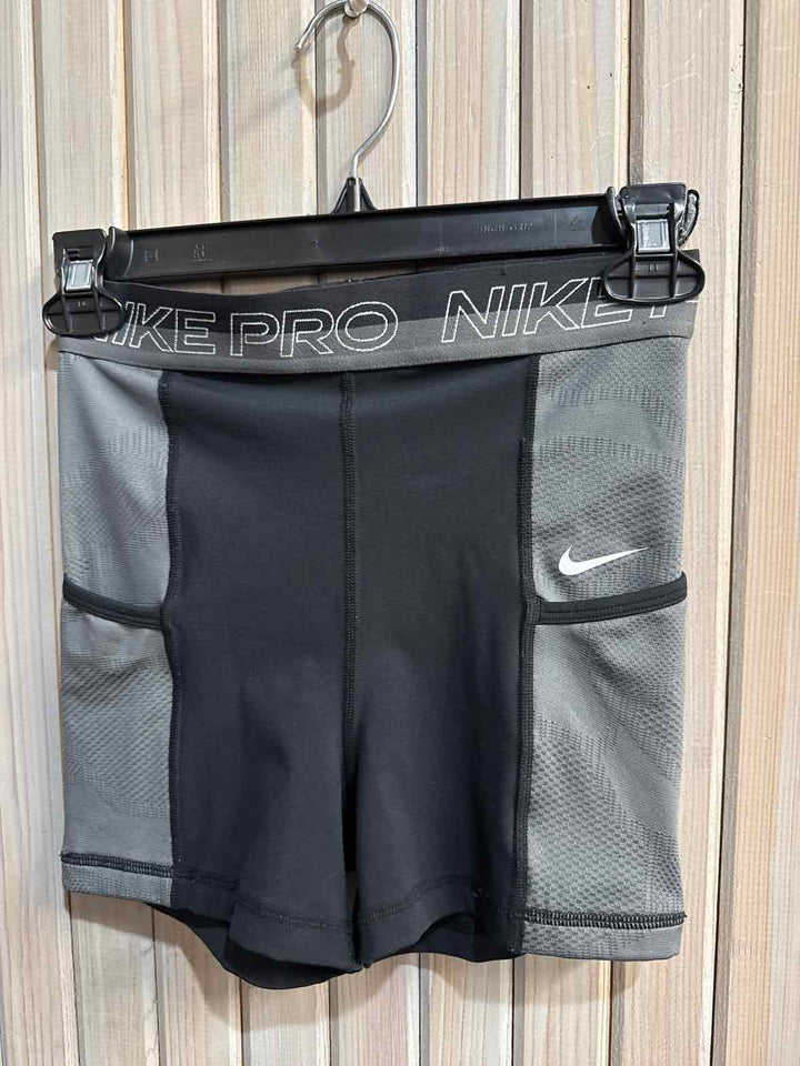 XS - Nike Shorts