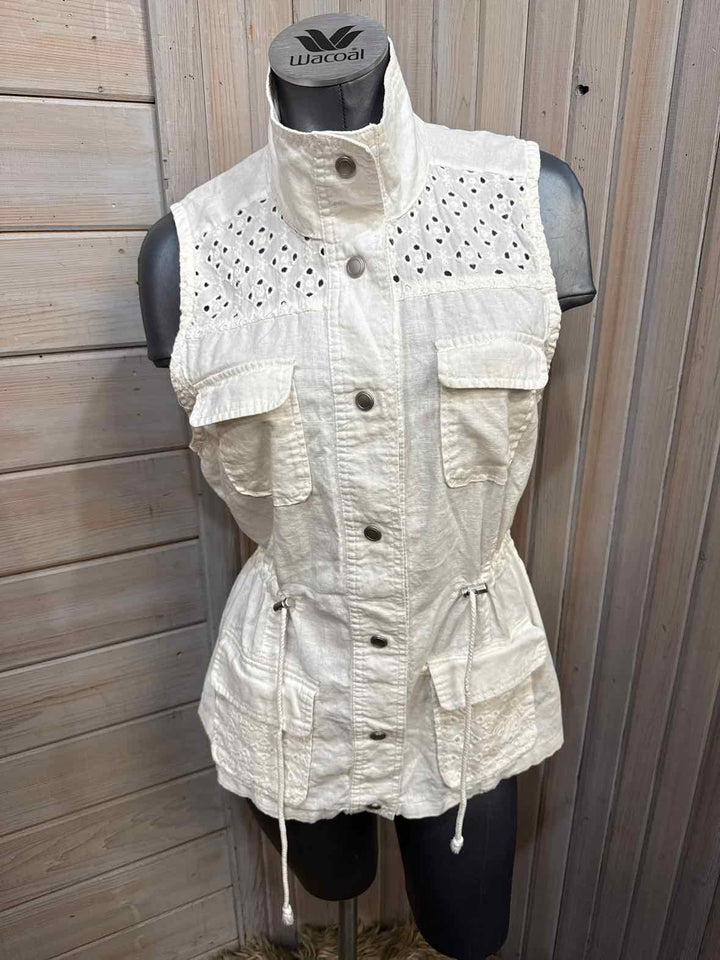 L - Maurices Vest