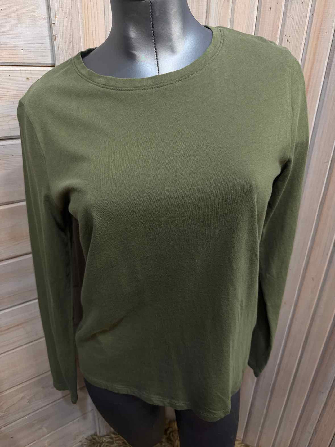 M - Time and Tru Long Sleeve