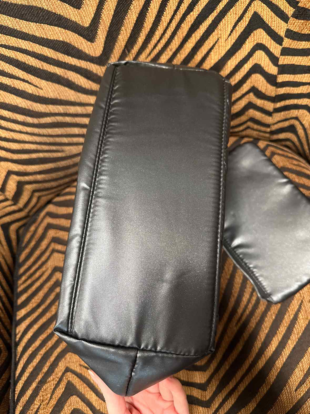 Purse - lug Crossbody
