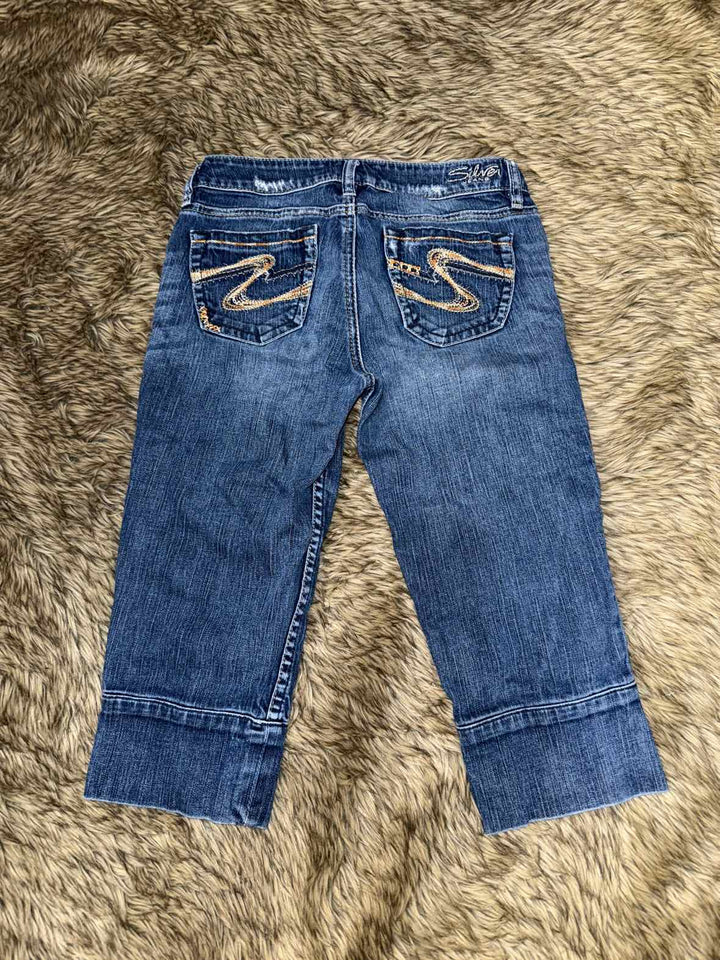 27 - Silver Jeans Co. Capri
