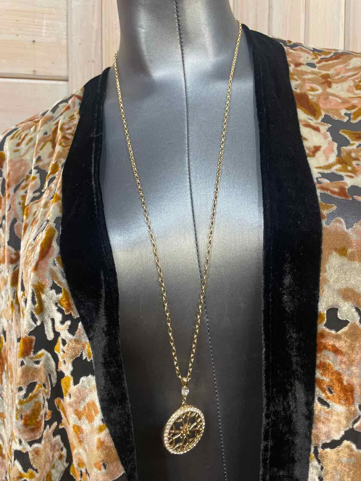 Jewelry - Avon NRT Necklace with Bracelet