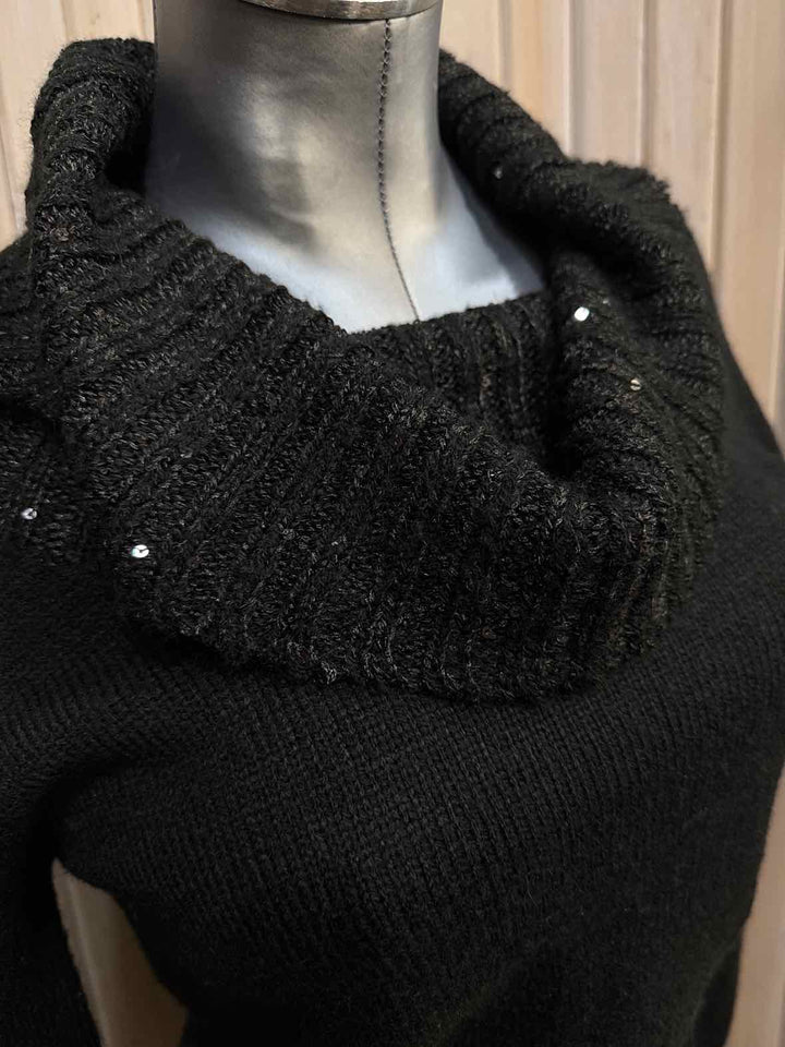 M - Studio Y Sweater
