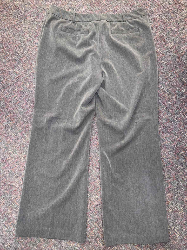 18 - Worthington Pants